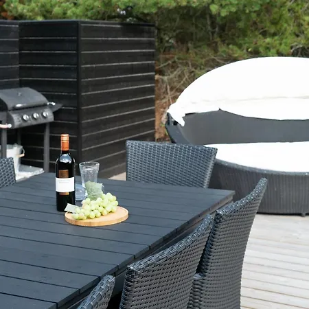 Сasa de vacaciones Solgunn - 900m From The Sea By Interhome *
