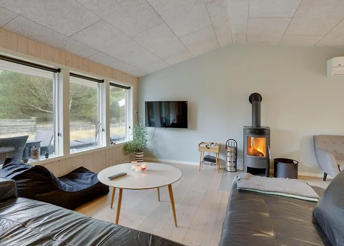 Holiday home Solgunn - 900m From The Sea By Interhome